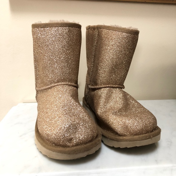 UGG Classic Short II Glitter Gold Boots 1111852K Kids Girls Size US 6 - Picture 2 of 14
